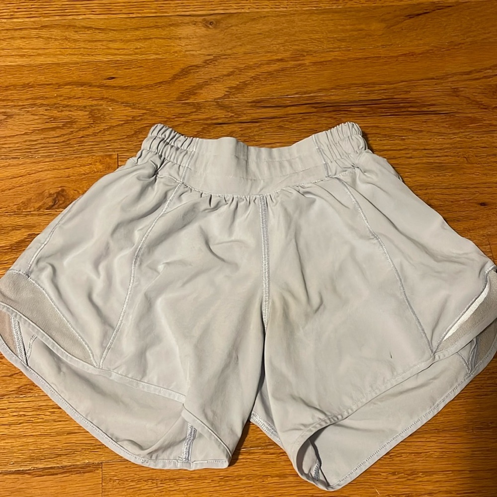 Lululemon Hottie Hot shorts
